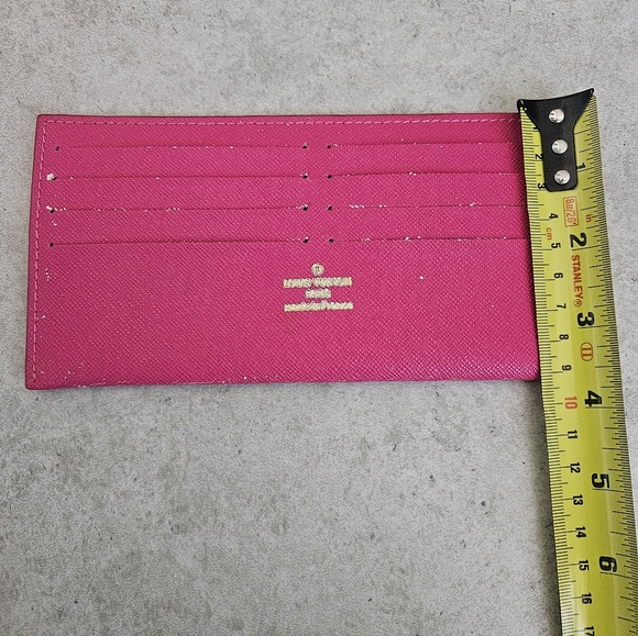 ** Faux ** Louis Vuitton Hot Pink Card Holder - Picture 4 of 4